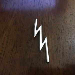 Silvertone Sarah Coventry lightning bolt pendant